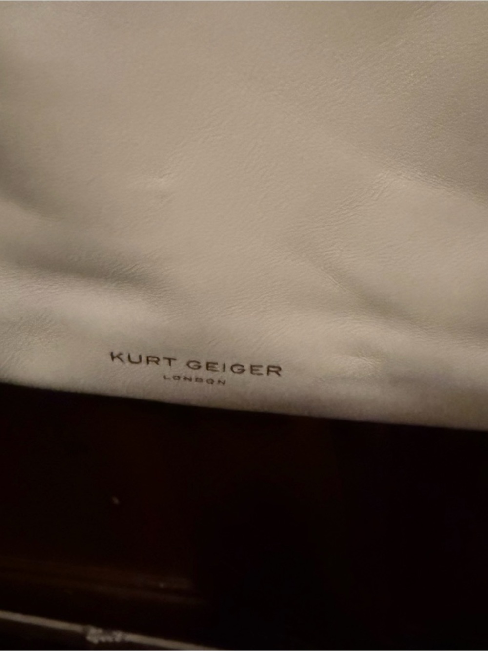 Kurt Geiger XXL Kew Leather Shoulder Bag with Gold Chain - Picture 9 of 9
